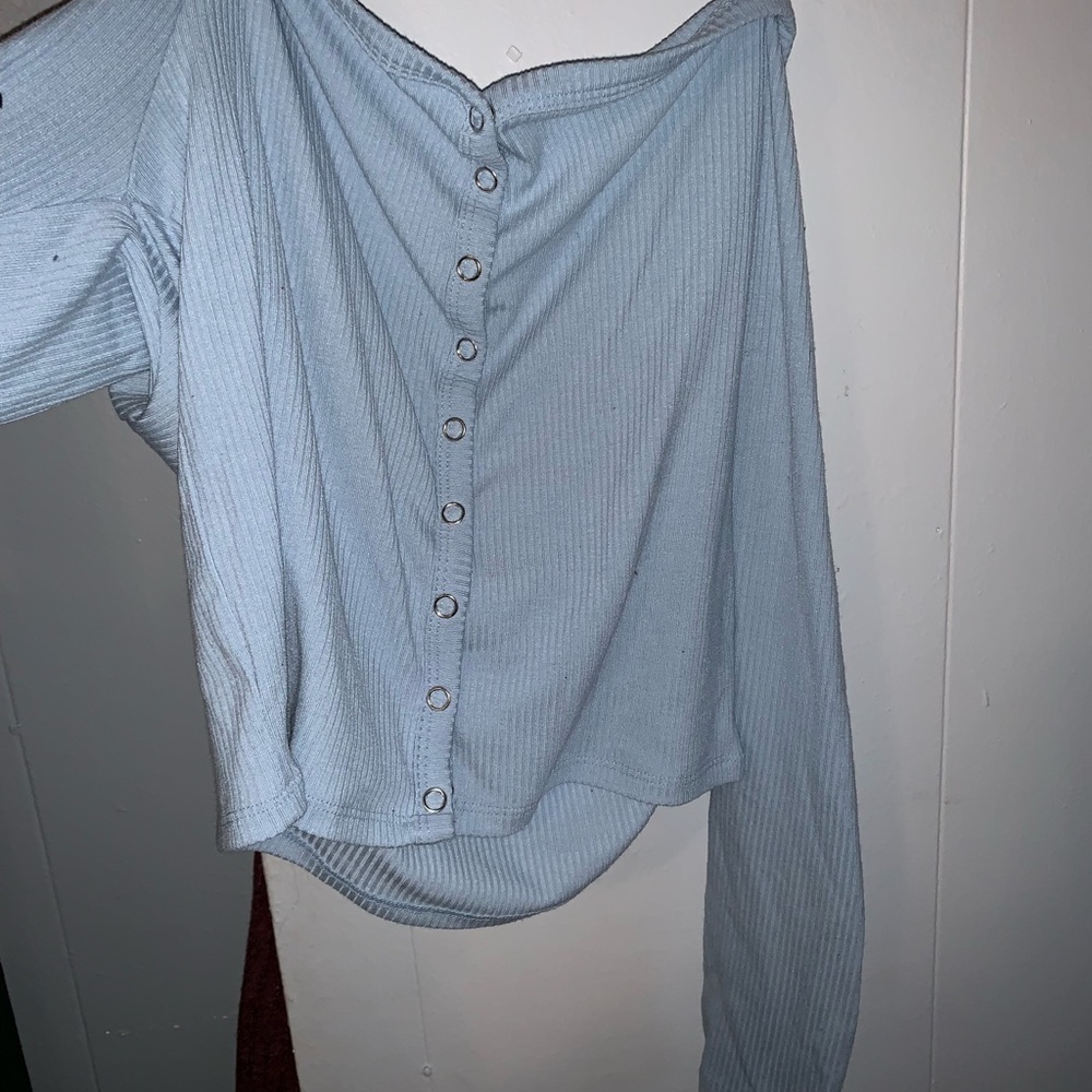 Crop top off the shoulder